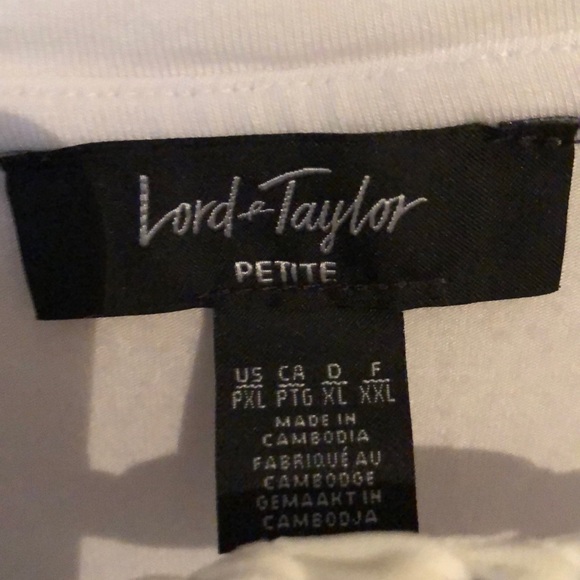 Light flowy t shirt - Picture 2 of 2